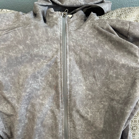 Large Lululemon Warp Light Packable Jacket “Gravel Dust Asphalt Grey Multi” - Picture 2 of 6